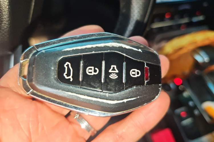 Used JETOUR X90 2019 1.6T DCT Luxury Travel Edition 6 Seats China VI Standard