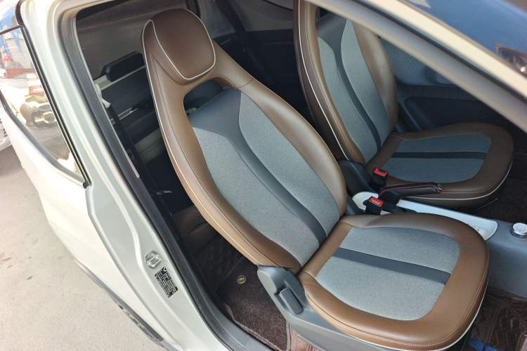 Used Wuling Hongguang MINIEV 2022 GAMEBOY 200km Gaming Edition with Lithium Iron Phosphate Right Front Seat