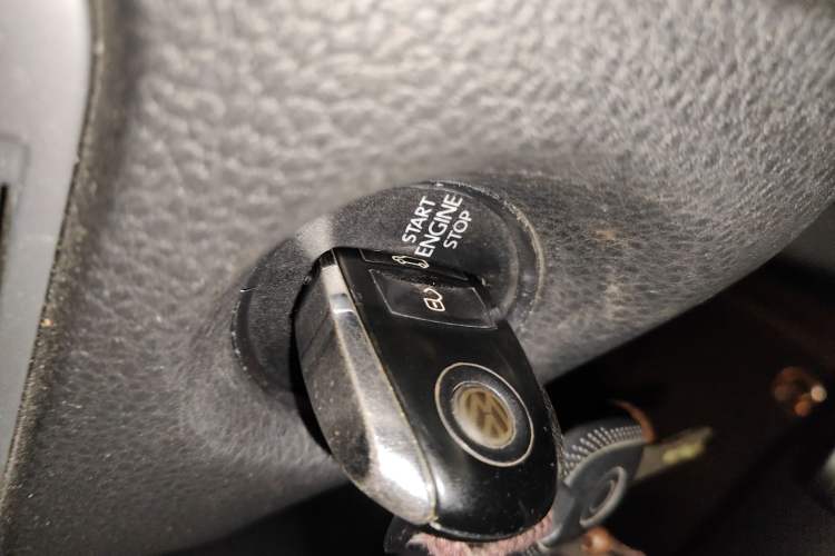 Used Volkswagen Touareg 2015 3.0 TDI Diesel Comfort Model