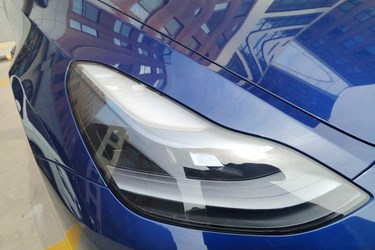 Used Tesla Model Y 2021 Long-Range All-Wheel-Drive Version Right Front Headlight