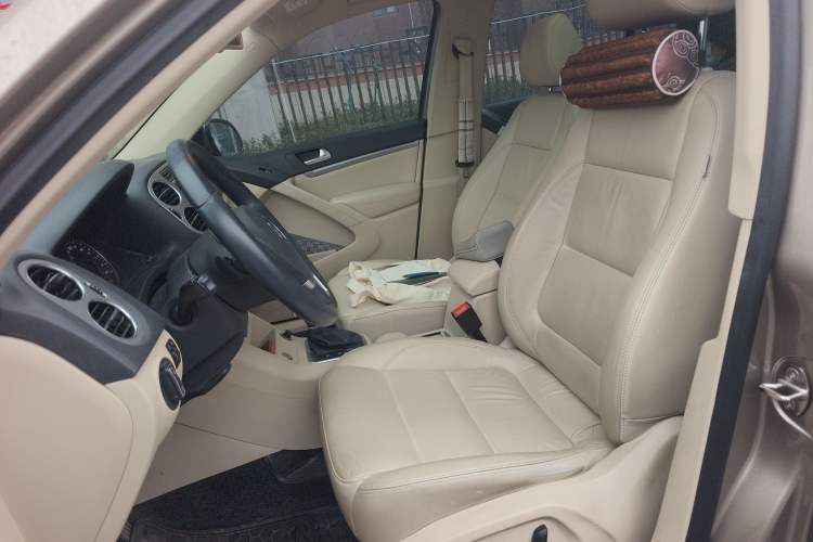 Used Volkswagen Tiguan 2015 1.8TSI Automatic Two-Wheel Drive Luxury Model Left Front Seat