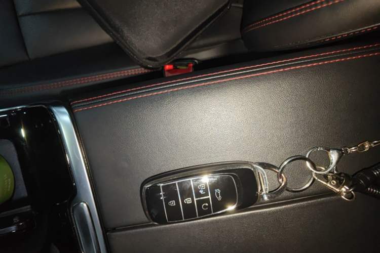 Used AION V 2021 Plus 70 Smart Technology Edition Lithium Iron Phosphate Vehicle Key