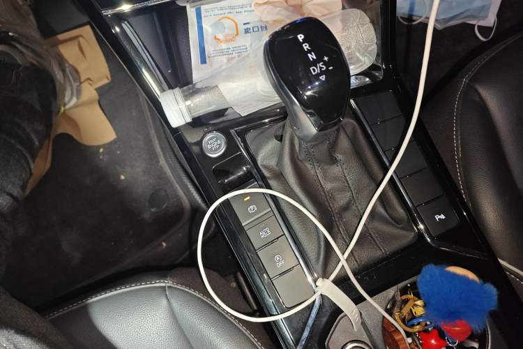 Used Volkswagen Passat 2023 330TSI Starry Elite Edition Gear Lever