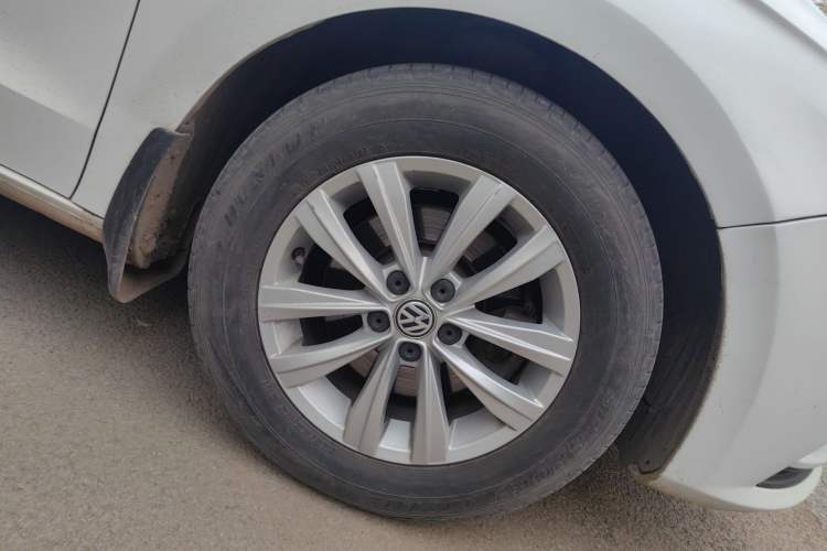 Used Volkswagen Bora 2016 1.6L Automatic Fashion Model