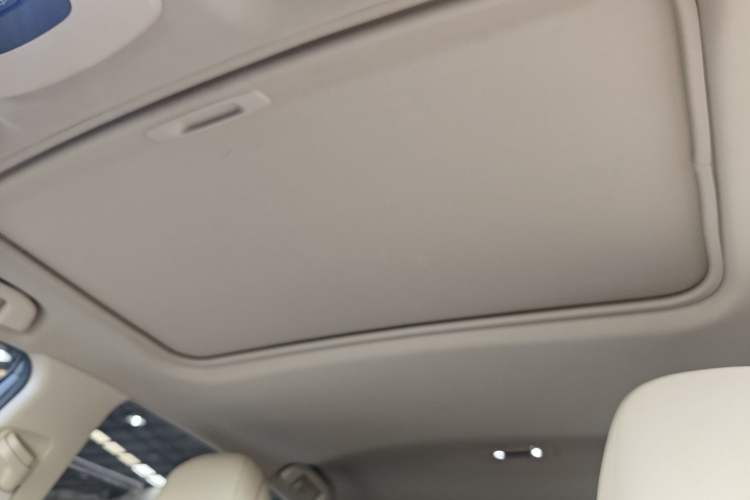 Used Toyota Camry 2019 2.0E Elite Edition China VI Standard Headliner