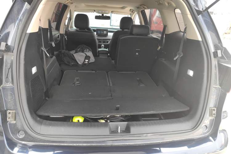 Used BYD Song MAX New Energy 2019 DM 1.5T Smart Connect Advanced 7-Seater China VI Standard Trunk