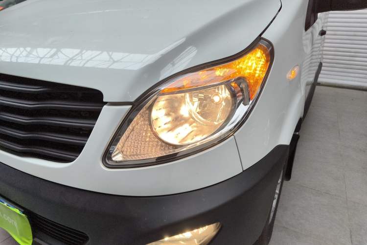 Used JAC Sunray 2023 2.0T 5-Series Logistics Version 3-Seater D20TCIF1