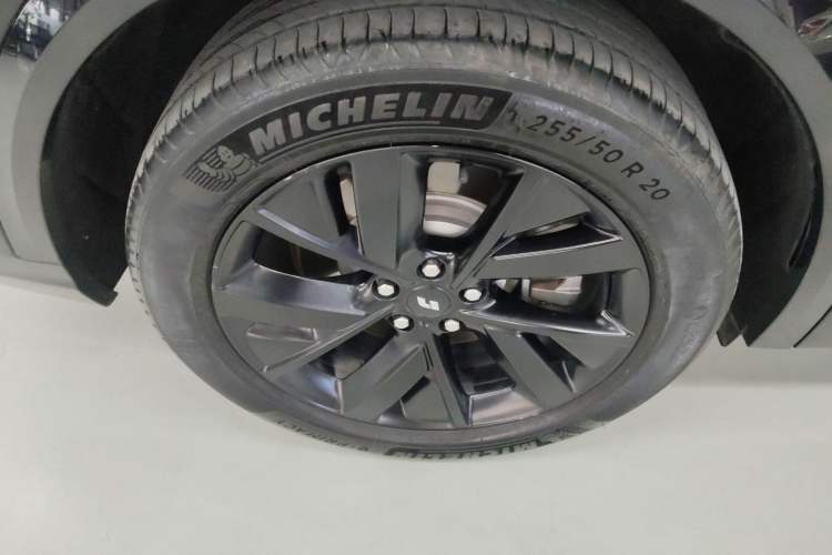 Used Li Auto L8 2023 Air model