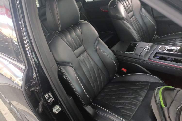 Used GAC Trumpchi GS8 2022 Linghang Series 2.0 TGDI Two-Wheel-Drive Luxury Smart Connectivity Version (7 Seats)