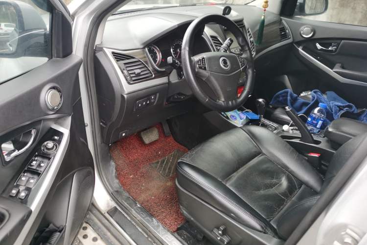 Used SsangYong Korando 2014 2.0L Gasoline 4x4 Automatic Luxury Navigation Edition