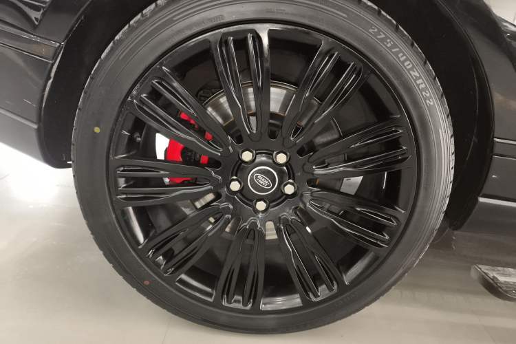 Used Land Rover Range Rover 2022 3.0 L6 400 PS Classic Extended Version