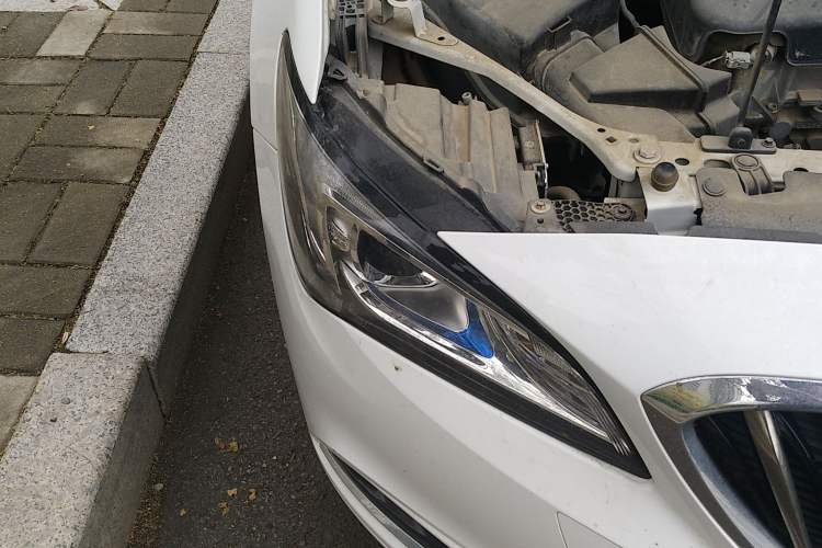 Used Buick Verano 2017 Sedan 15S Automatic Entry Model Right Front Headlight