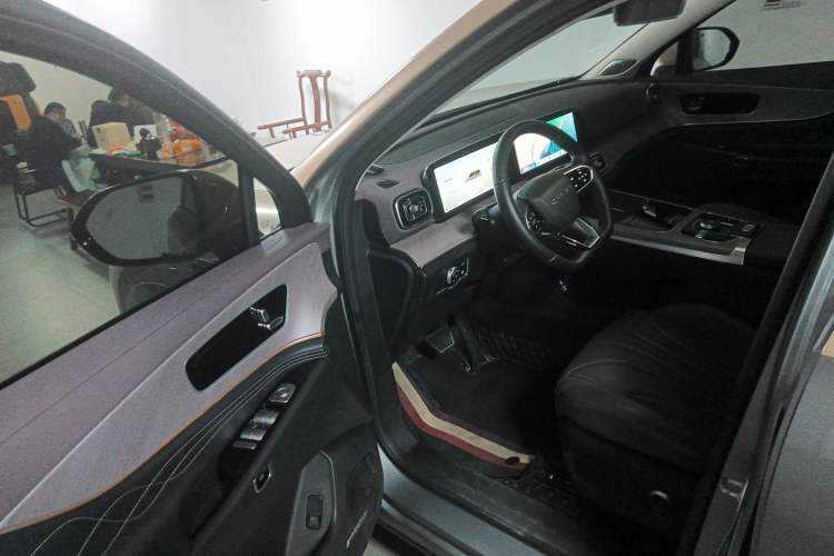 Used Chery Tiggo 9 C-DM 2025 1.5T 106KM Ultra-Comfort Edition 5 Seats Lithium-NMC