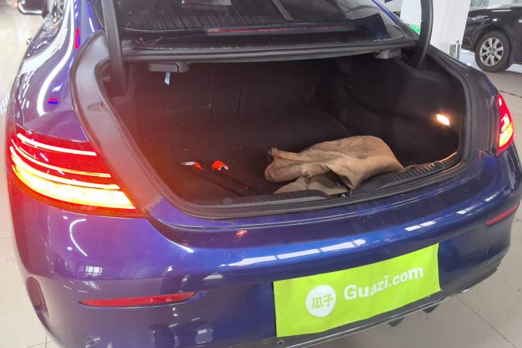 Used Mercedes-Benz C-Class 2020 C 260 Coupe Trunk