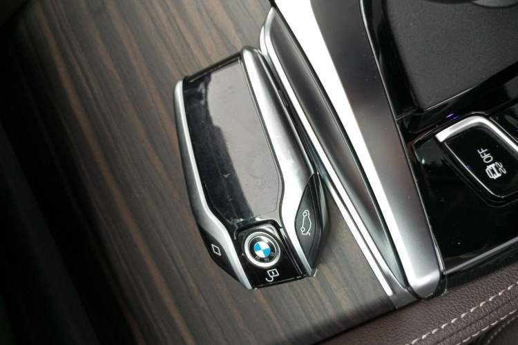 Used BMW 5 Series New Energy 2021 535Le Luxury Package Vehicle Key