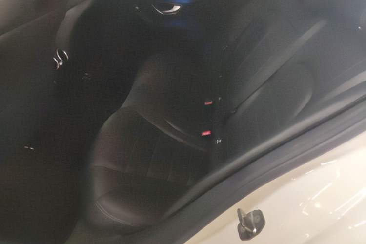 Used Mercedes-Benz C-Class 2017 C 200 L Sport Edition
