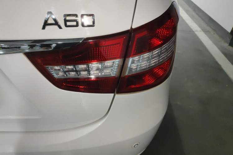 Used Dongfeng Aeolus A60 2014 1.6L Automatic Luxury Model
