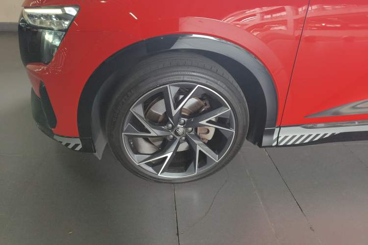 Used Audi Q5 e-tron 2022 50 e-tron quattro edition one Artistic Collection Edition
