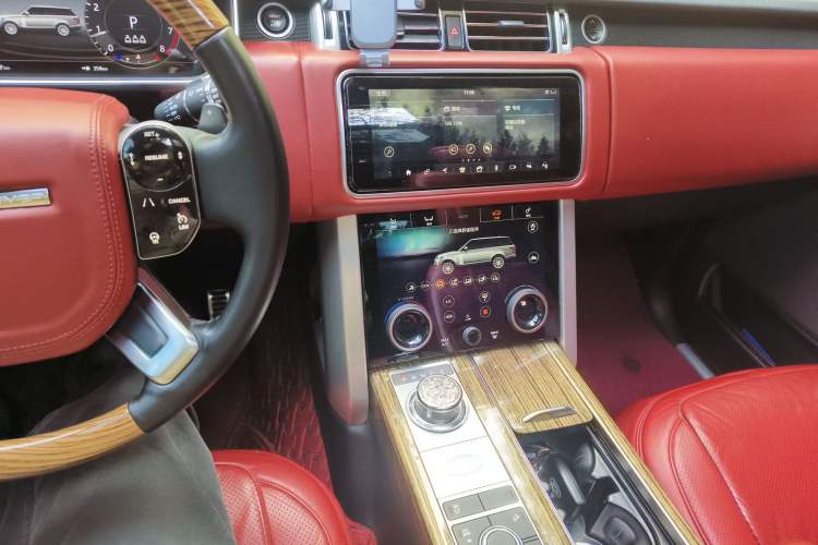 Used Land Rover Range 2020 3.0 L6 Long-Wheelbase Legacy Audio And AC Panel