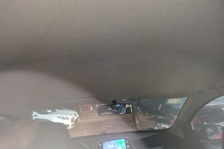 Used Baojun 310W 2017 1.5L Manual Fashion Model China V
