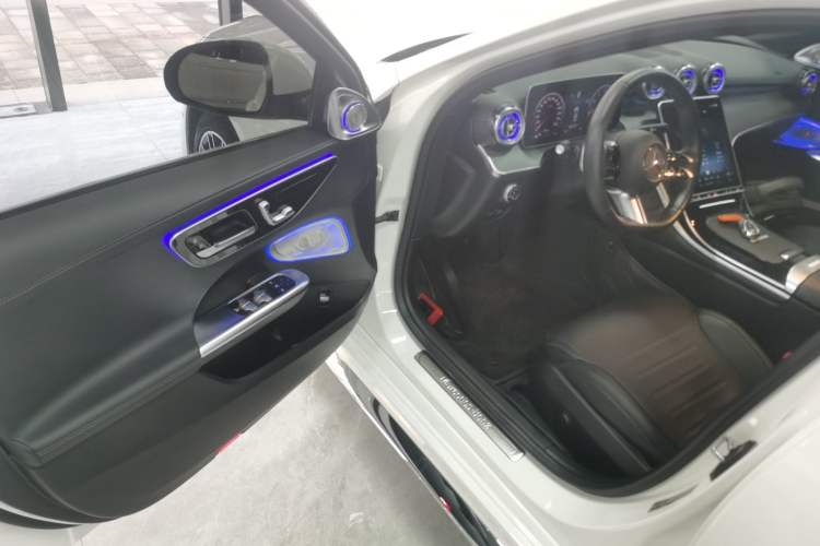Used Mercedes-Benz C-Class 2024 Restyled C 200 L Sport Edition Driver Seat