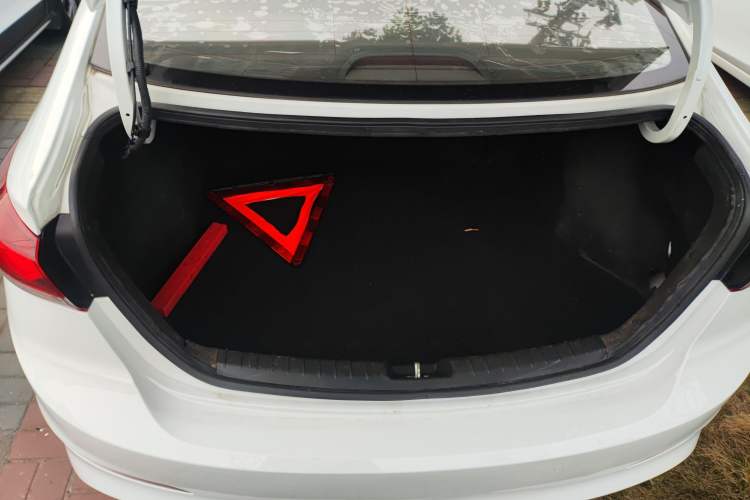 Used Hyundai Elantra (6th Generation / Lingdong) 2018 1.6L Automatic 15th Anniversary Special Edition