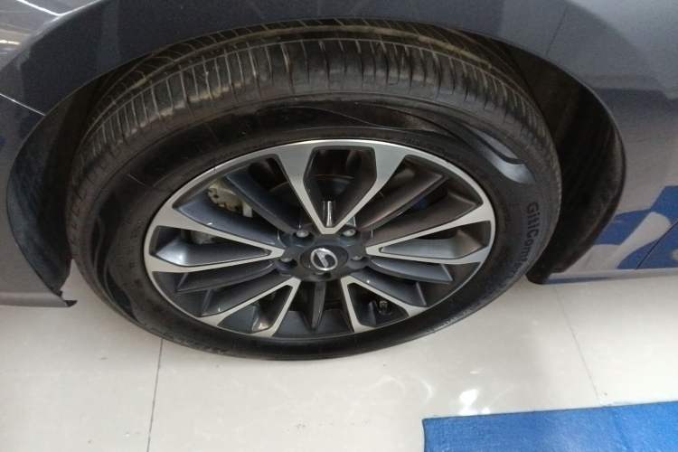 Used GAC Trumpchi EMPOW 2023 Shadow Leopard H High-Energy Hybrid Edition Left Front Wheel Hub
