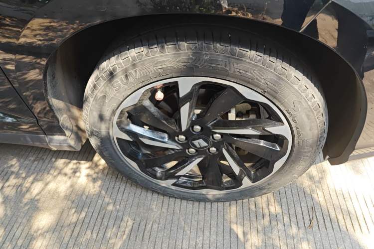 Used Baojun RS-7  Right Front Wheel Hub