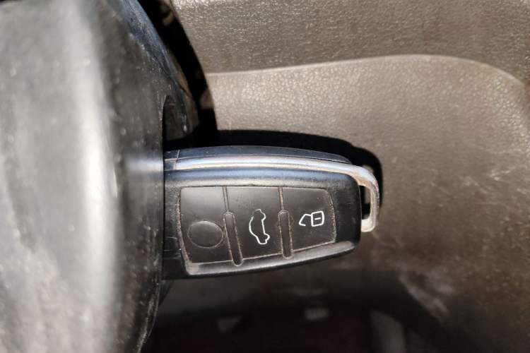 Used Wuling Hongguang 2013 1.5L Base Version