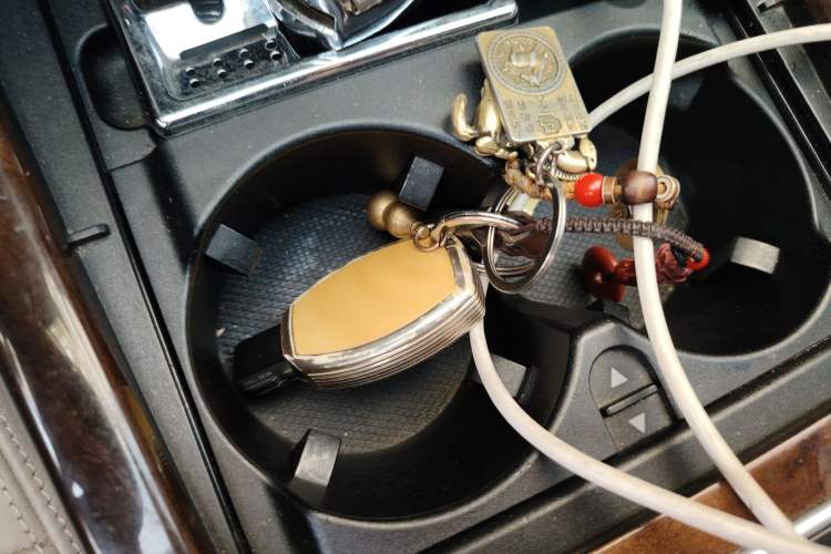 Used Mercedes-Benz E-Class 2011 E 300 L Elegant Model