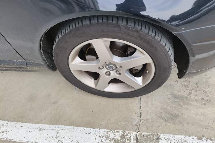 Used Volvo S80L 2011 2.0T ZhiZun Edition