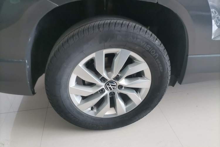 Used Volkswagen Tharu 2021 280TSI Two-Wheel Drive Trend Edition Right Rear Wheel Hub