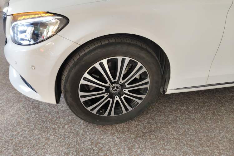 Used Mercedes-Benz C-Class 2018 C 200 L
