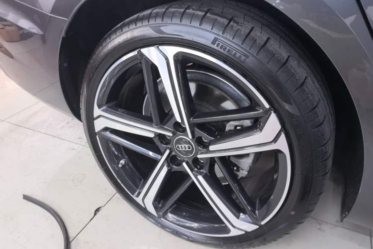 Used Audi A4L 2024 40 TFSI Luxury Dynamic Edition