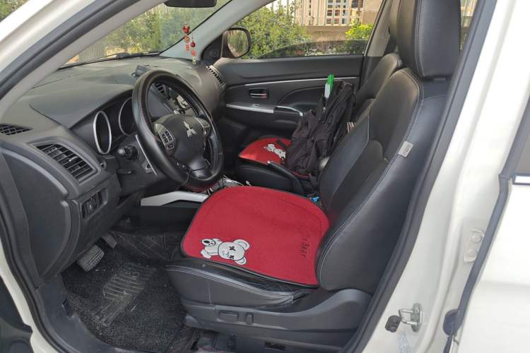 Used Mitsubishi ASX 2013 2.0L CVT 4x4 Flagship Edition Driver Seat