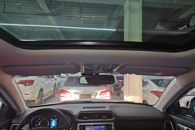 Used Haval H6 Coupe 2016 Blue Label 1.5T Automatic Two-Wheel Drive Elite Model Headliner