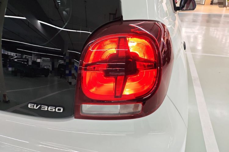 Used Roewe Clever 2022 311km QiQi BoBo Edition Right Rear Taillight