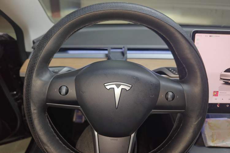 Used Tesla Model 3 2022 Rear-Wheel-Drive Version
