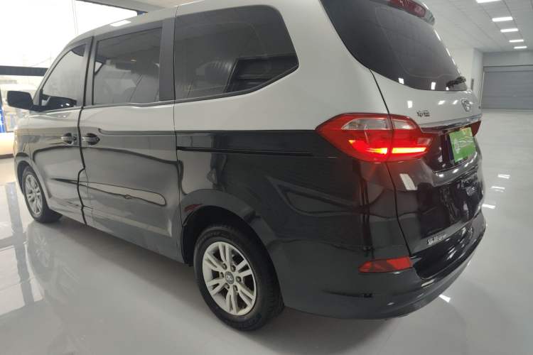 Used Huasong 7 2017 2.0T Automatic Standard Edition
