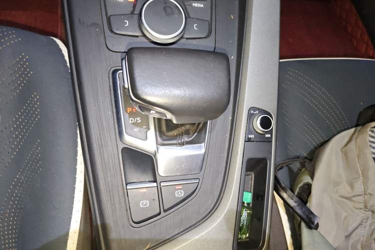 Used Audi A4L 2017 40 TFSI Ambition Edition