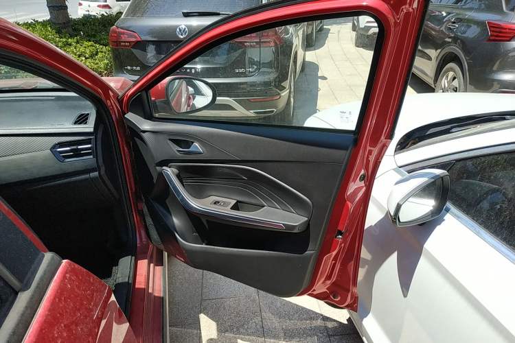 Used Chery Tiggo 3X 2021 PLUS 1.5L CVT Thrilling Red Date Edition