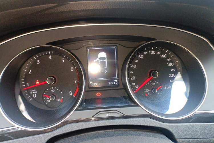 Used Volkswagen Magotan 2017 330TSI DSG Leading Model
