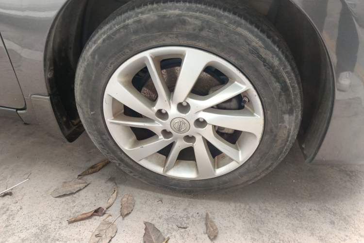 Used Nissan Sylphy 2012 1.6 XL CVT Luxury Edition Right Front Wheel Hub
