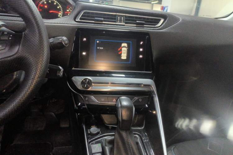 Used Peugeot 308 2016 1.6L Automatic Luxury Edition Audio And AC Panel