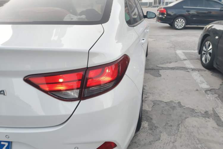 Used Hyundai Celesta 2020 1.6L Automatic GL Enjoyable Edition