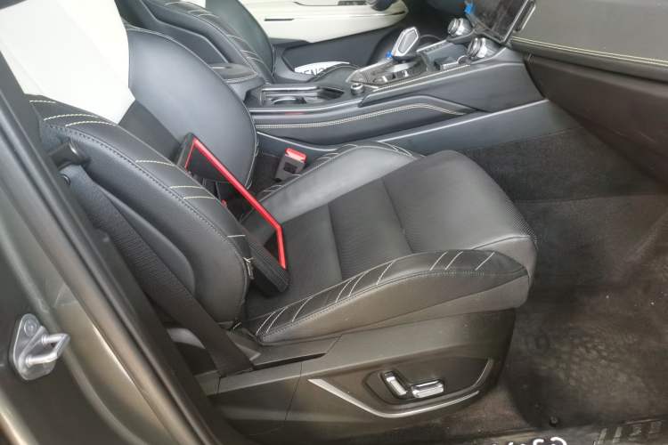 Used Lynk & Co 05 2020 2.0TD Two-Wheel Drive Shine Halo
