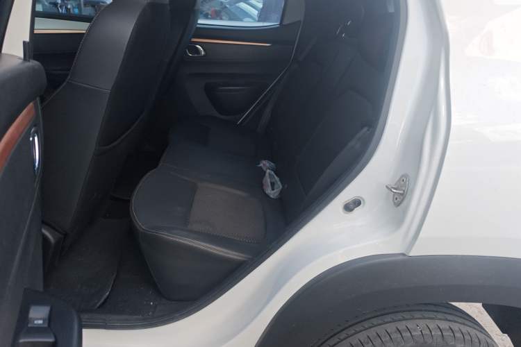 Used Dongfeng NAMMI BOX 2022 Light Wind Edition 201KM Lightning Model
