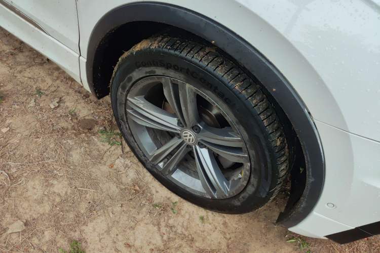 Used Volkswagen Tiguan 2018 380TSI Four-Wheel Drive R-Line Right Front Wheel Hub