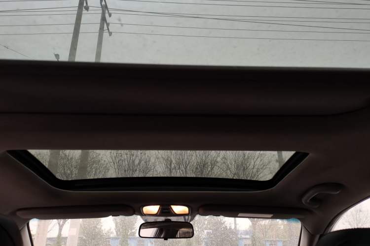 Used Kia K5 2015 2.0L Automatic LUX
