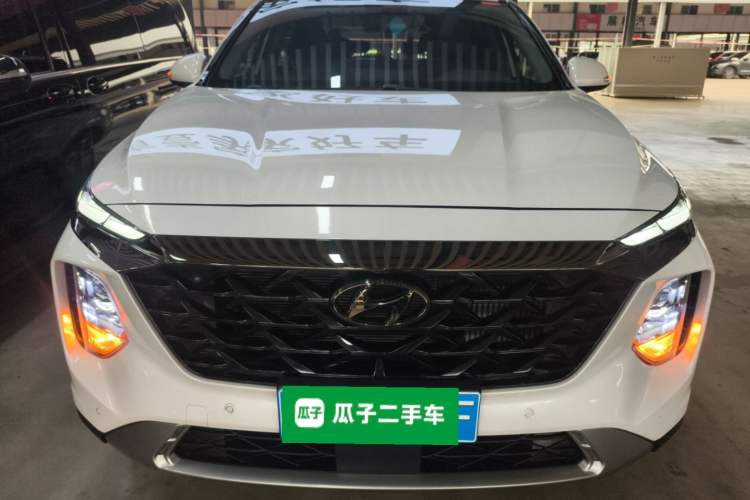 Used Hyundai Santa Fe 2023 Traveler 380T GDi Automatic All-Wheel Drive GLX HTRAC Elite Edition